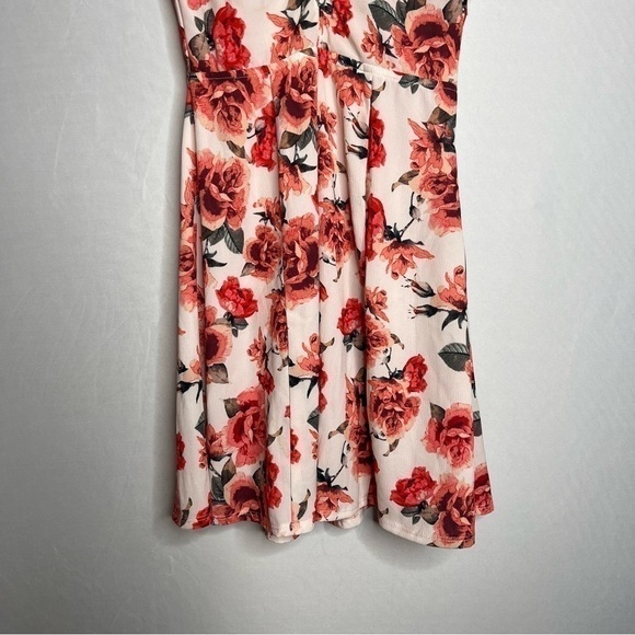 NWT! Show Me Your MuMu Ibiza Pink Floral Cut-Out-Back Dress. Size Small. - Picture 7 of 13